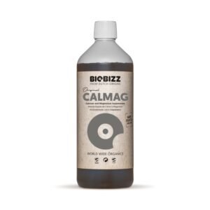Botella de Biobizz Calmag, suplemento orgánico de calcio y magnesio para corregir carencias en plantas y mejorar la fotosíntesis.