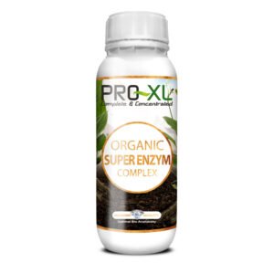 Botella de Organic Super Enzym Complex PRO-XL, catalizador enzimático orgánico NPK 6-0-2 que mejora la absorción de nutrientes y protege las raíces.